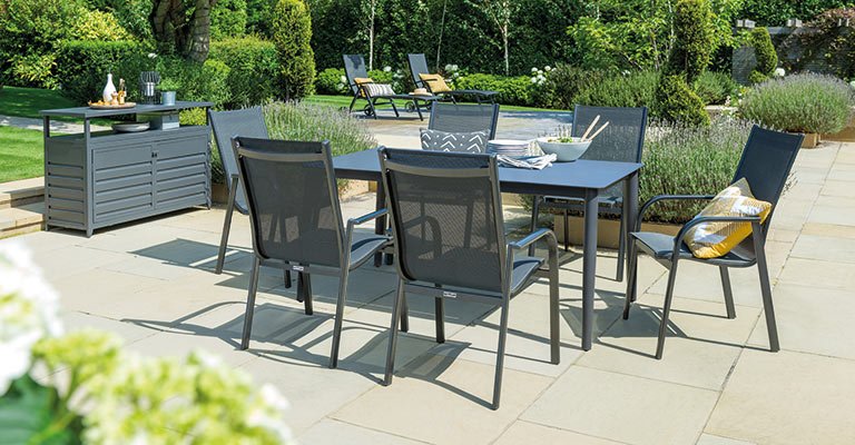 When Is the Best Time to Buy Garden Furniture?